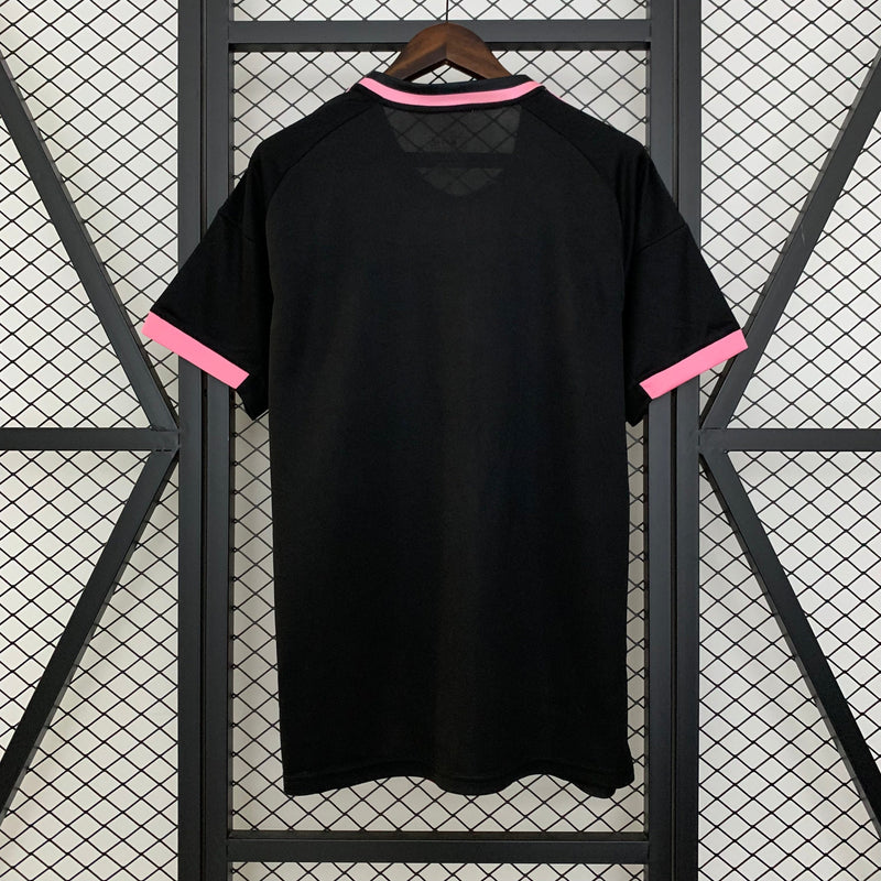 Camisa Real Madrid 25/26 Special Edition - Rosa e Preto